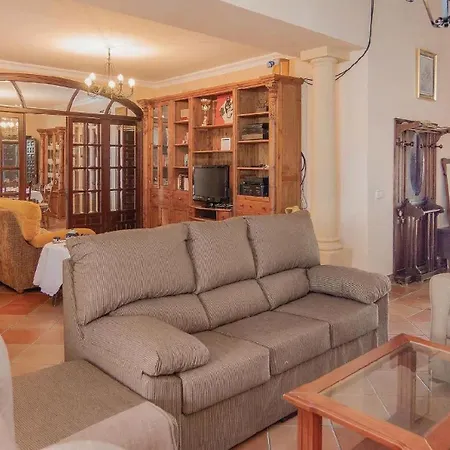Mit Privatpool Fuer 8 Personen Ca 240 Qm In Palma Del Rio, Andalusien Provinz Cordoba Holiday home